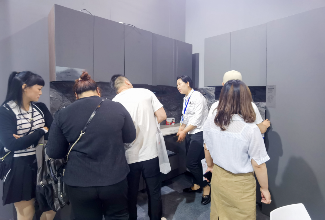 1682415839826139.png 匯泰龍全屋五金震撼亮相2023中國成都建博會!