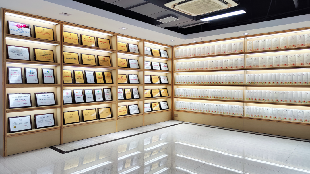 1718074581986417.png 640 (2).png